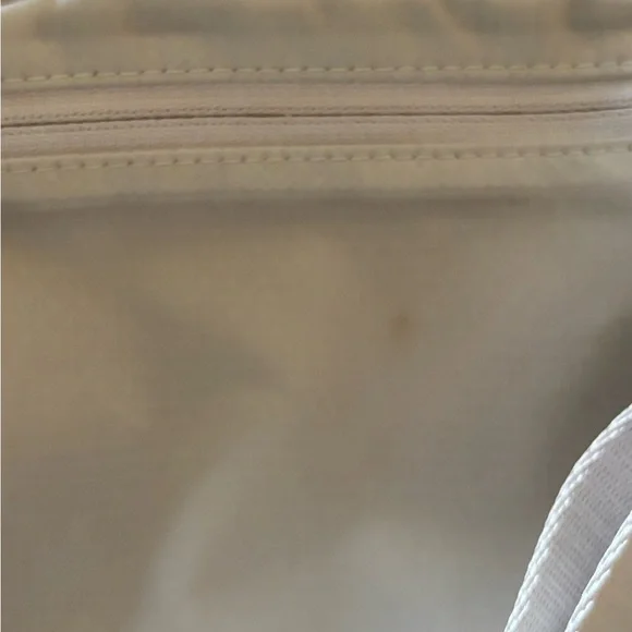 Lululemon White Opal Everywhere Belt Bag 1L - Picture 5 of 5